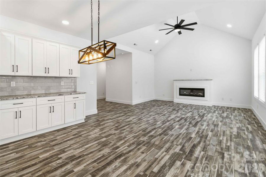 Spacious, unfurnished interior of a new home in , Clover (Image 19).