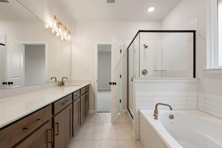 Furnished interior view inside a new home in Patterson Ranch, Georgetown (Image 11).