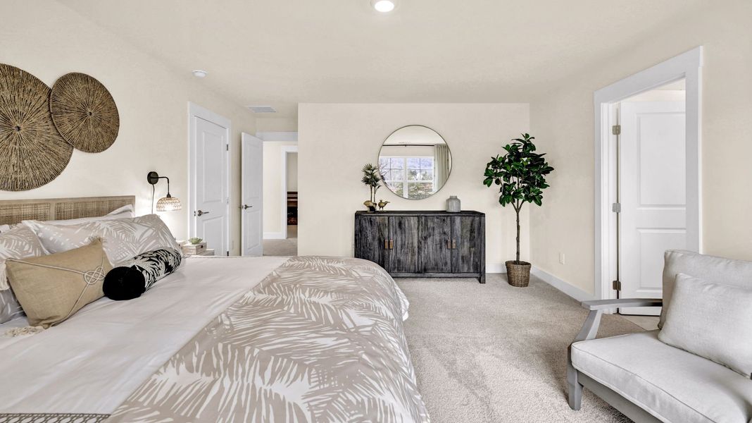 Representative furnished interior of a home built from the Darwin by D.R. Horton in Harbor Crest, Ooltewah (Image 16).