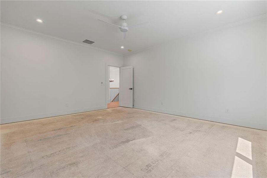 Spacious, unfurnished interior of a new home in , Marietta (Image 47).