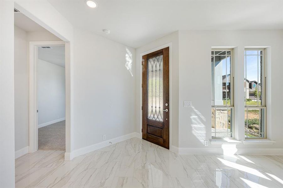 Spacious, unfurnished interior of a new home in Hampton Park, Glenn Heights (Image 35).