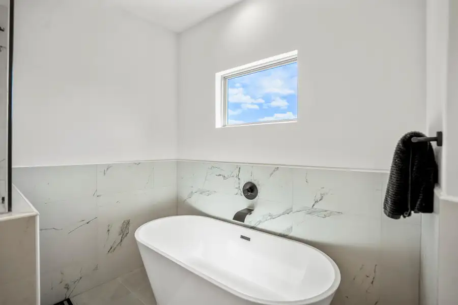 Image 5 of a home in .