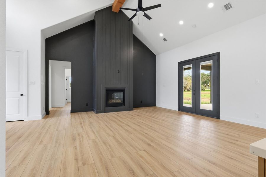 Photos are of prior LOTUS plan homesite built by Aurcova. Photos are of prior LOTUS plan homesite built by Aurcova.