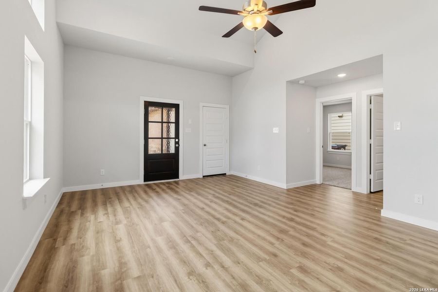 Spacious, unfurnished interior of a new home in Katzer Ranch, Converse (Image 24).
