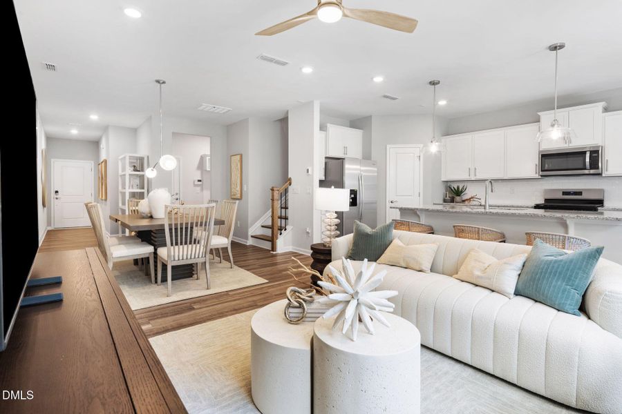 Stillwell (5) Stillwell (5)