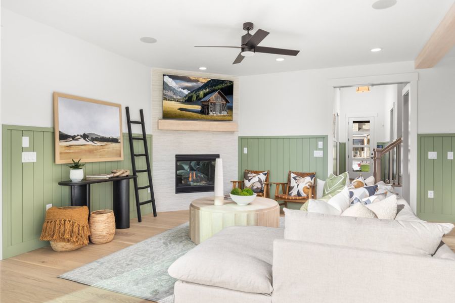 12736 Bend - Living Area
