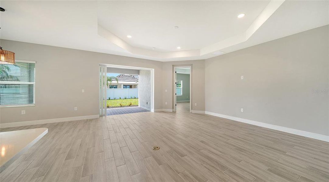 Spacious, unfurnished interior of a new home in Windward, Lakewood Ranch (Image 17). Spacious, unfurnished interior of a new home in Windward, Lakewood Ranch (Image 17).