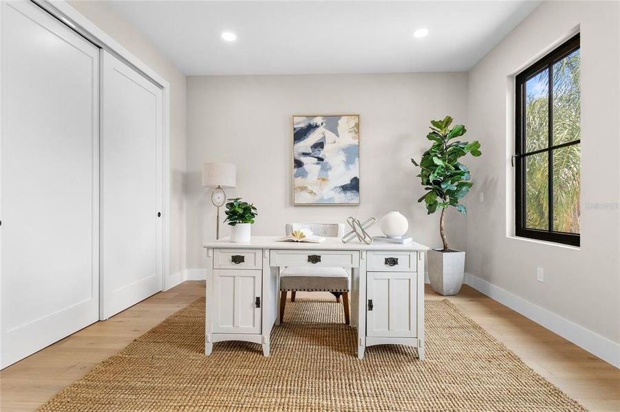 Furnished interior view inside a new home in , Orlando (Image 11).