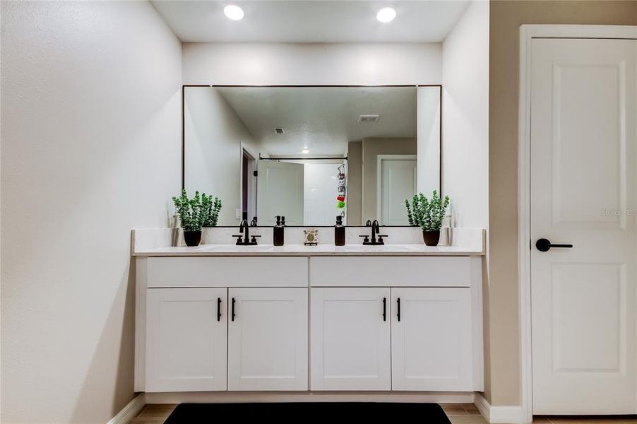 Furnished interior view inside a new home in Mirada: The Estates II, San Antonio (Image 17). Furnished interior view inside a new home in Mirada: The Estates II, San Antonio (Image 17).
