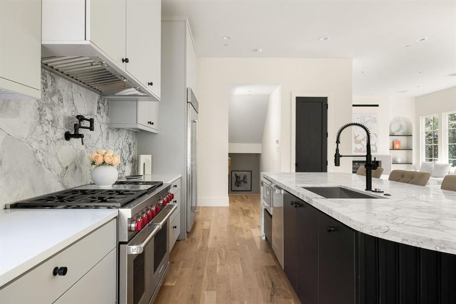 Furnished interior view inside a new home in , Dallas (Image 21).