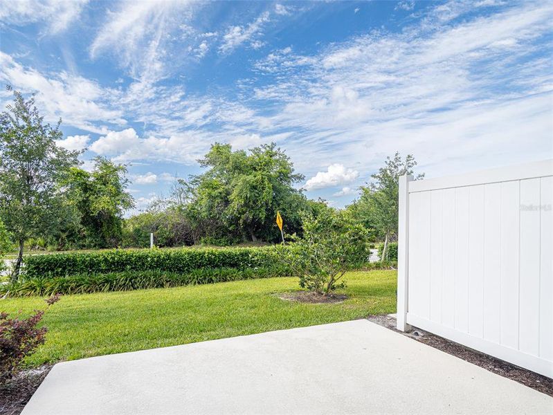 Exterior details and patio area of a home in , St. Cloud (Image 20).