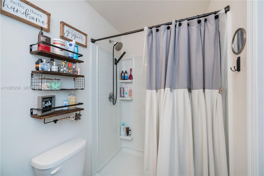 Furnished interior view inside a new home in , Labelle (Image 37).