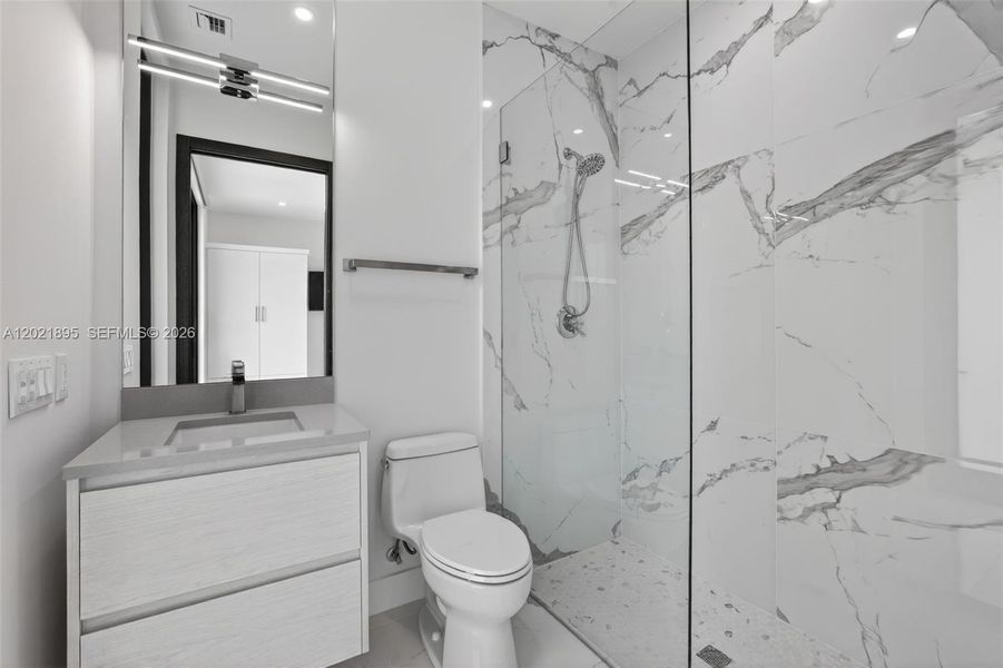Furnished interior view inside a new home in , Pompano Beach (Image 12).
