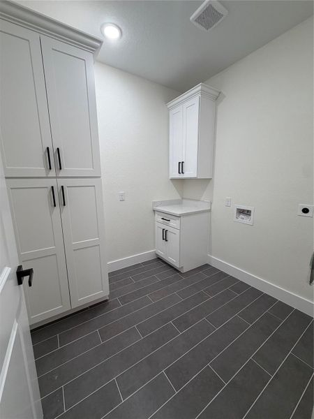 Spacious, unfurnished interior of a new home in , Coldspring (Image 27). Spacious, unfurnished interior of a new home in , Coldspring (Image 27).