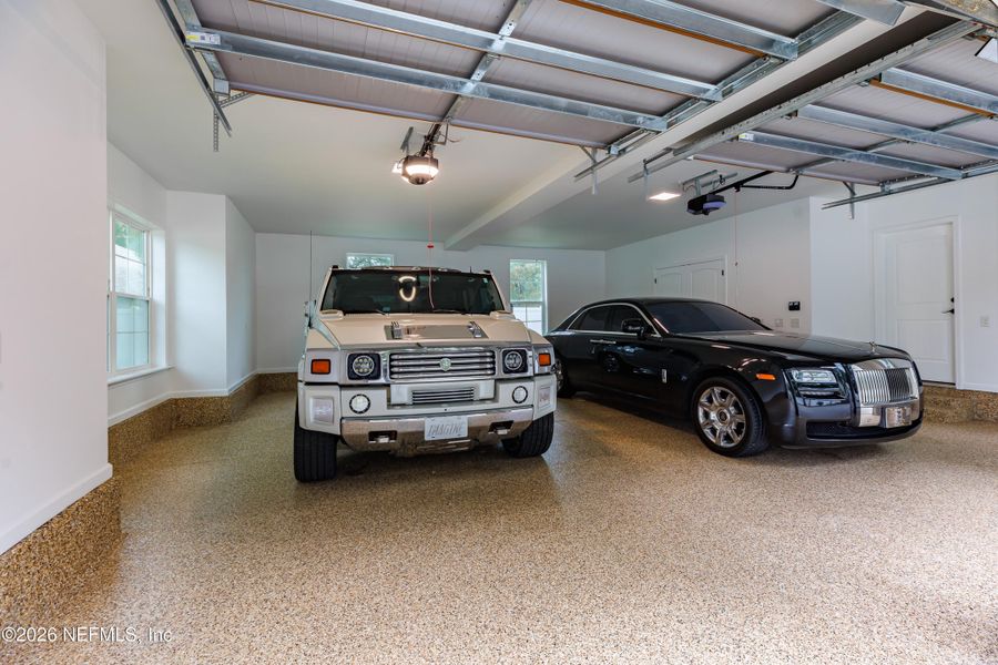 Spacious, unfurnished interior of a new home in , Jacksonville (Image 59).