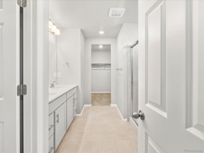 Photos are representative only and are not of the actual home. Actual finishes, elevation, and features may vary.