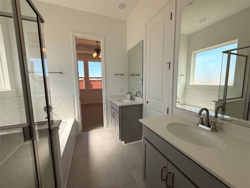 Furnished interior view inside a new home in Wildrye, Waller (Image 4).