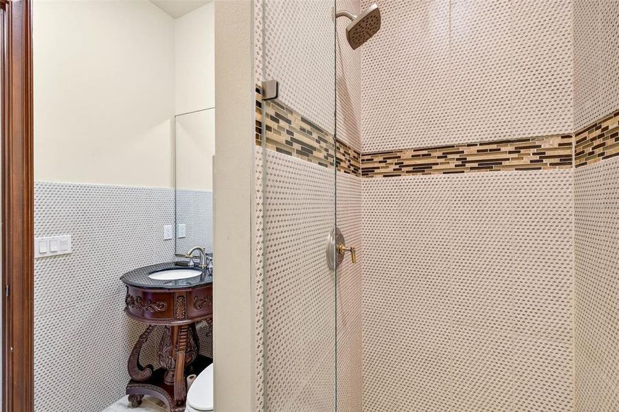 Furnished interior view inside a new home in , Thonotosassa (Image 17). Furnished interior view inside a new home in , Thonotosassa (Image 17).