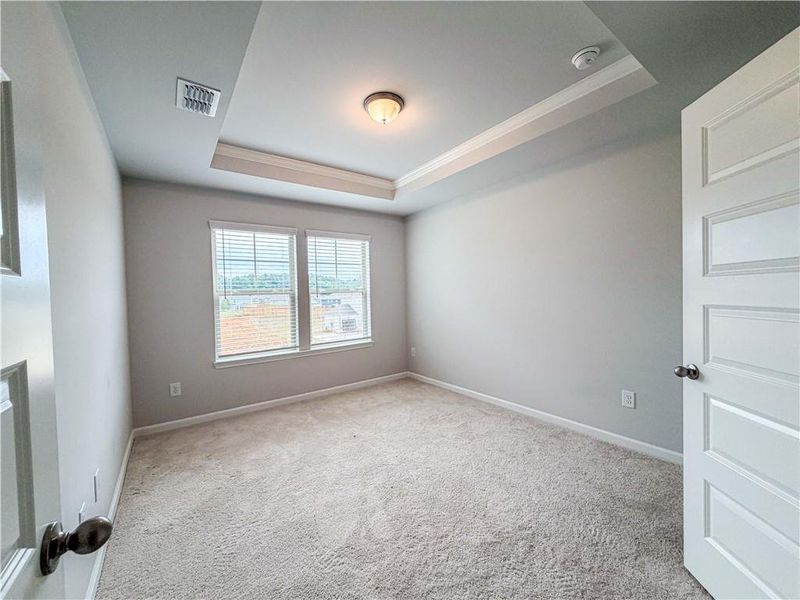 Spacious, unfurnished interior of a new home in , Stockbridge (Image 86).