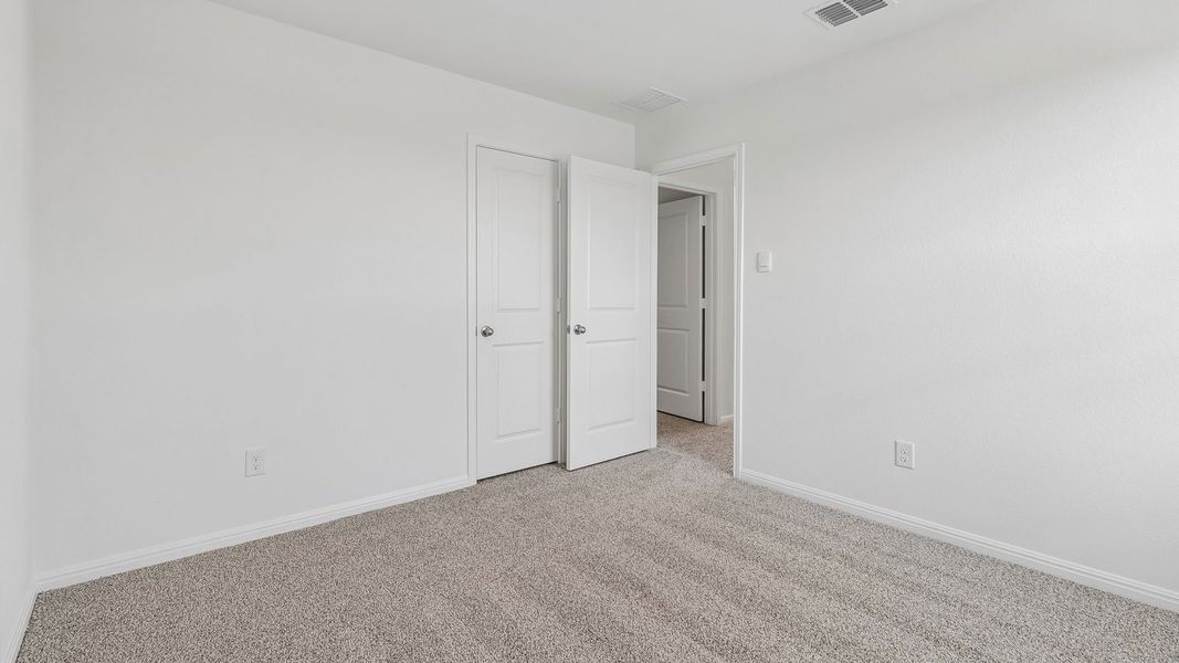Spacious, unfurnished interior of a new home in Southgrove, Kyle (Image 32).