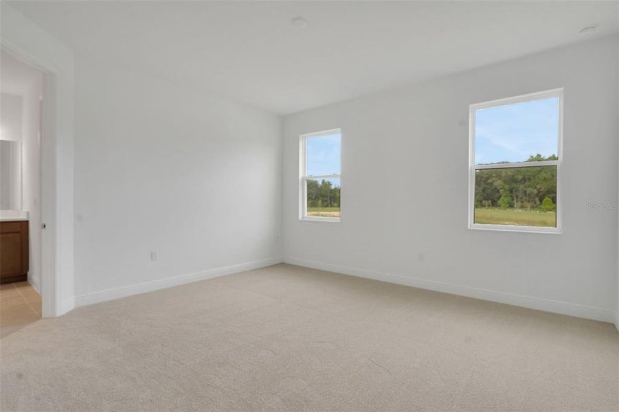 Spacious, unfurnished interior of a new home in Reserve at Hammock Oaks, Lady Lake (Image 22). Spacious, unfurnished interior of a new home in Reserve at Hammock Oaks, Lady Lake (Image 22).