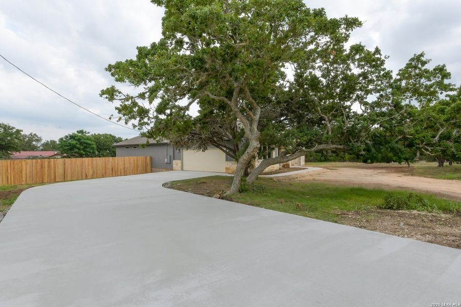 Image 33 of a home in .