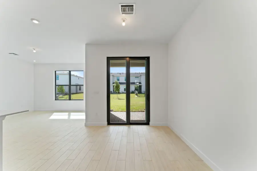Spacious, unfurnished interior of a new home in Tradition, Port St. Lucie (Image 6). Spacious, unfurnished interior of a new home in Tradition, Port St. Lucie (Image 6).