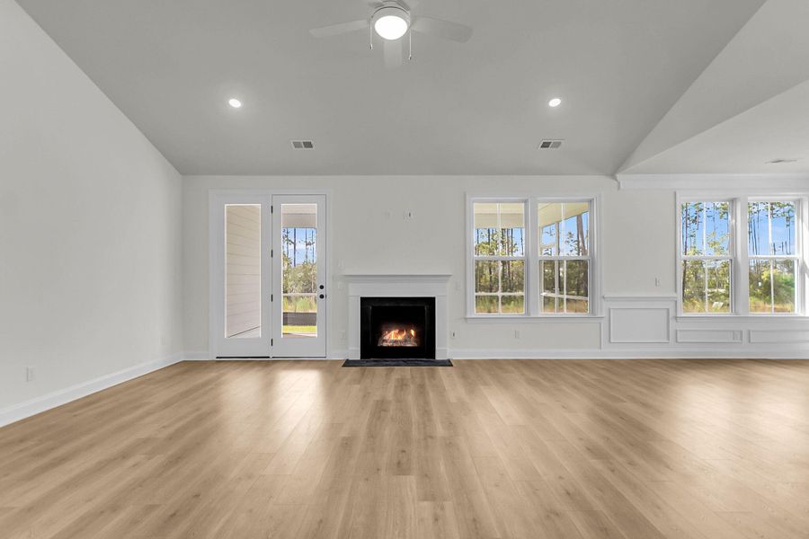 Spacious, unfurnished interior of a new home in Tidewater at Lakes of Cane Bay, Summerville (Image 43).