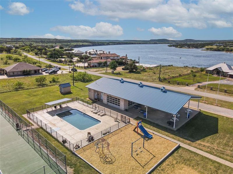 Community amenities in , Strawn (Image 30). Community amenities in , Strawn (Image 30).