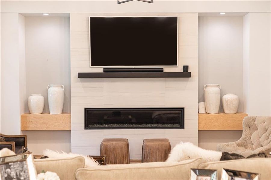 Image 112 of a home in .