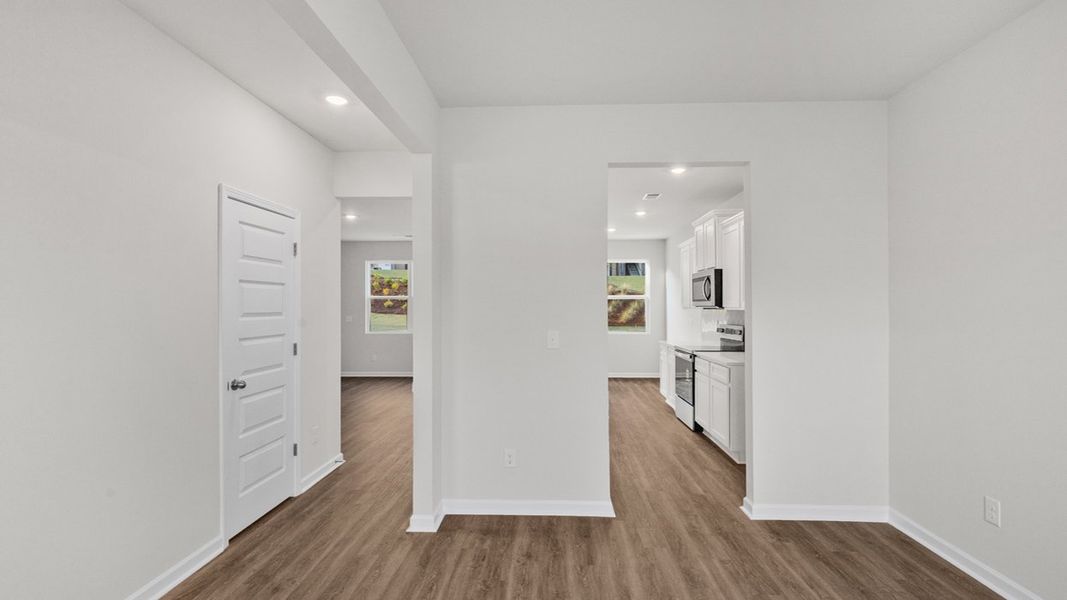 Spacious, unfurnished interior of a new home in Willowbrook, Winder (Image 22).