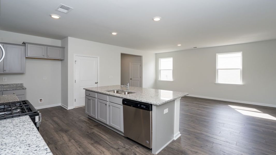 Representative furnished interior of a home built from the ROBIE by D.R. Horton in Island Green, Myrtle Beach (Image 11).