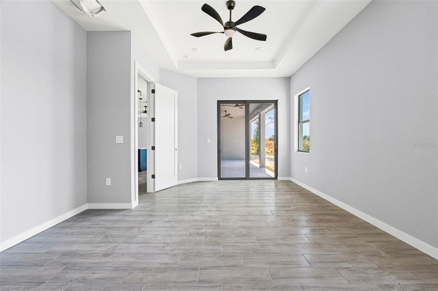 Spacious, unfurnished interior of a new home in , Punta Gorda (Image 15).