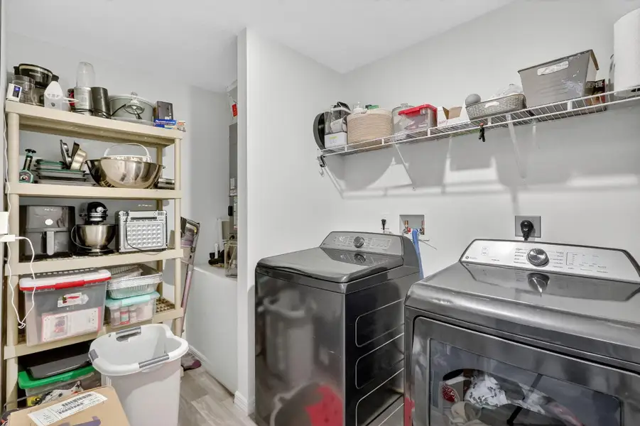 Furnished interior view inside a new home in , Port St. Lucie (Image 10).