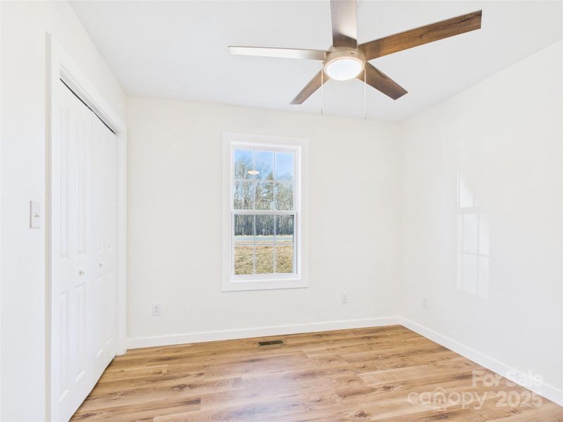 Spacious, unfurnished interior of a new home in , Hudson (Image 24).