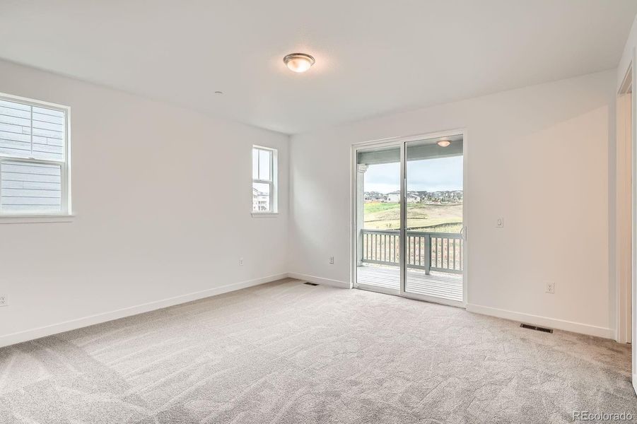 Spacious, unfurnished interior of a new home in Sunset Village: The Grand Collection, Erie (Image 11). Spacious, unfurnished interior of a new home in Sunset Village: The Grand Collection, Erie (Image 11).