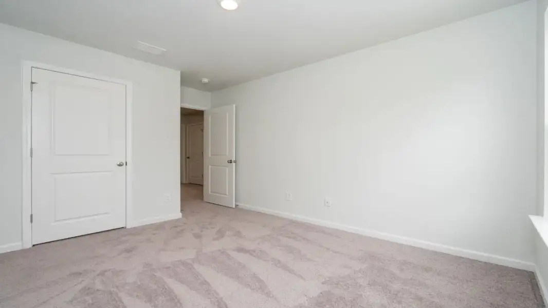 Spacious, unfurnished interior of a new home in Caspian Ridge, Richlands (Image 21).