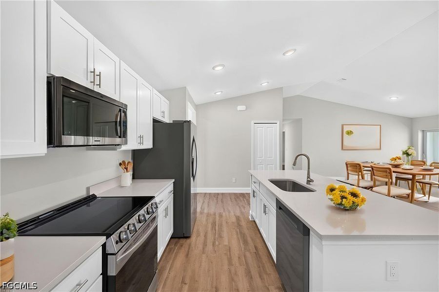 Furnished interior view inside a new home in Cape Coral, Cape Coral (Image 6).