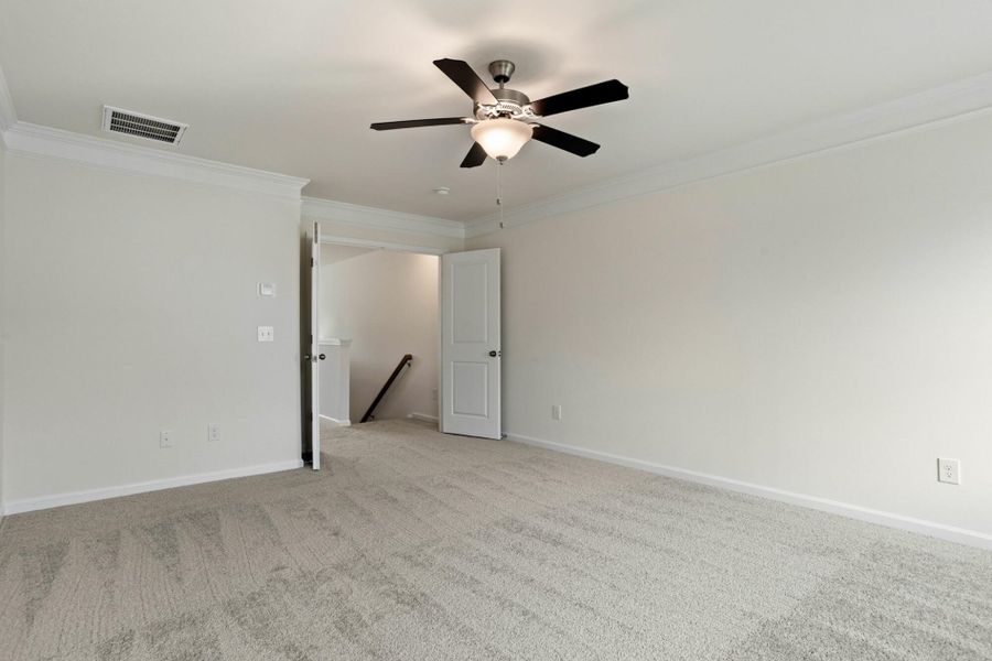 Spacious, unfurnished interior of a new home in Bellevue, Greenville (Image 20). Spacious, unfurnished interior of a new home in Bellevue, Greenville (Image 20).