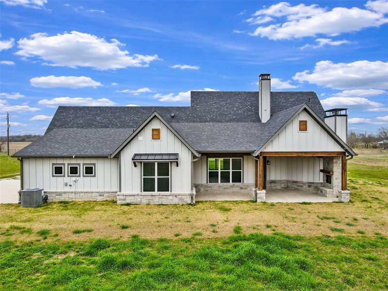 Exterior details and patio area of a home in , Wills Point (Image 24).