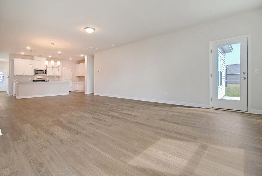 Spacious, unfurnished interior of a new home in Watson Hill, Summerville (Image 36).