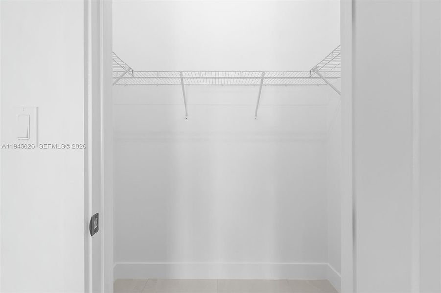 Spacious, unfurnished interior of a new home in , Boca Raton (Image 49).