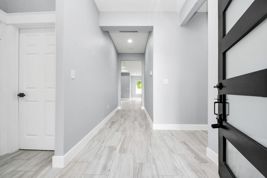 Spacious, unfurnished interior of a new home in , La Porte (Image 42).