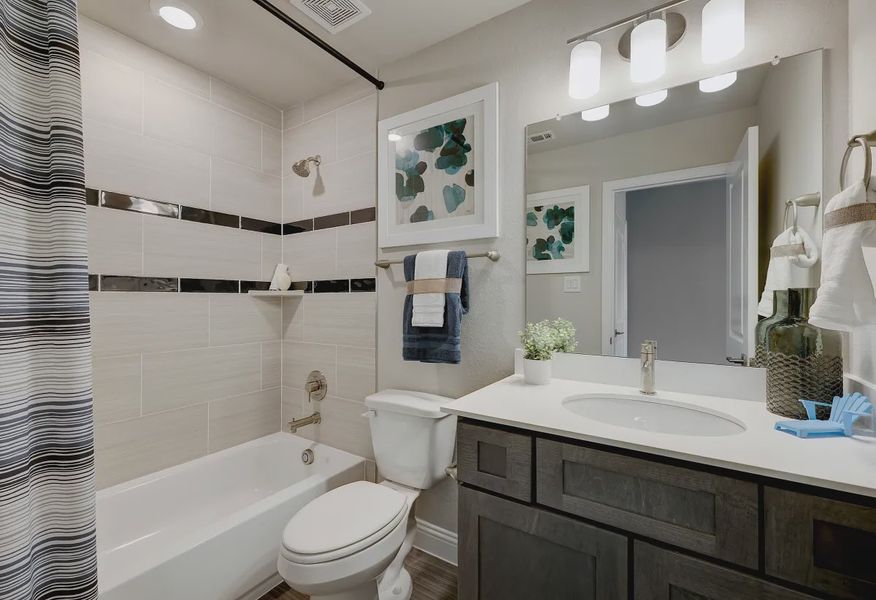 Plan 3079 bath 4 - staged - 19 of 21