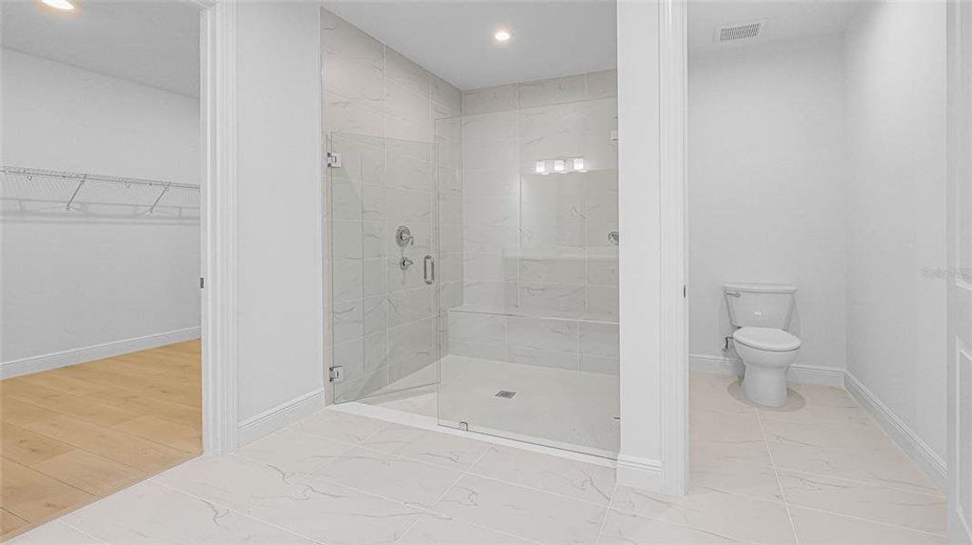 Spacious, unfurnished interior of a new home in Woodland Preserve, Parrish (Image 47).