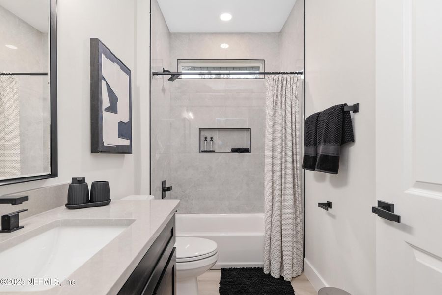 Furnished interior view inside a new home in , Gainesville (Image 8).