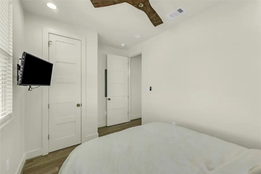 Image 37 of a home in . Image 37 of a home in .