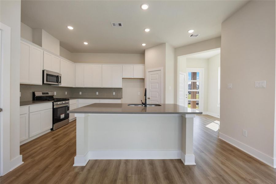 Furnished interior view inside a new home in Alicante, Houston (Image 6). Furnished interior view inside a new home in Alicante, Houston (Image 6).