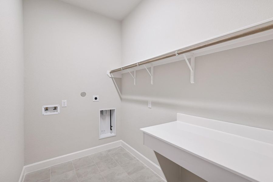 Spacious, unfurnished interior of a new home in Meridiana 55' Homesites, Manvel (Image 13).