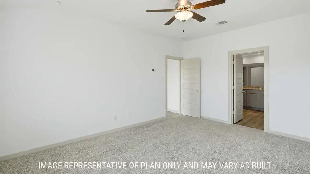 Representative unfurnished interior of a home built from the Texas Cali by D.R. Horton in Woodland Park, Beaumont (Image 21).